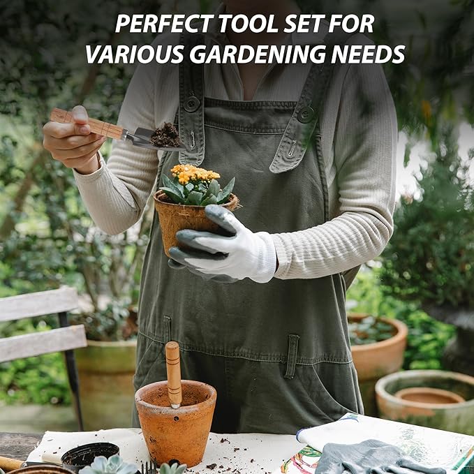 Gardening Tool Set:3 Small Garden Tool, Garden Spade Hand Shovel,Shovel, Trowel and rake. Garden Spade Hand Shovel, Weeding, and Transplantation