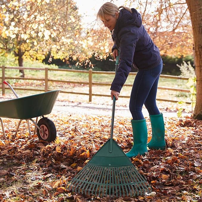 ORIENTOOLS Garden Leaf Rake, Garden Rakes for Lawns Leaves with 47-65" Adjustable Black Handle Rake, 26 Strong Tines Plastic Head Shrub Rake, Yard Garden Rake for Lawns, Flower Beds Leaves Cleaning