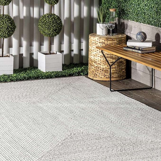 nuLOOM 8' Round Solid Hand Braided Indoor/Outdoor Area Rug, Pet-Friendly, High Traffic, Weather Resistant, for Patio, Balcony, Bedroom, Living, Dining Room, Wynn Ivory